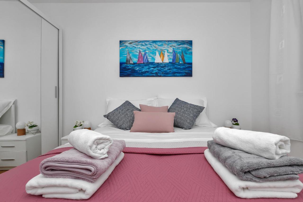 Bruno & Toni Deluxe Apartman Makarska Eksteriør billede