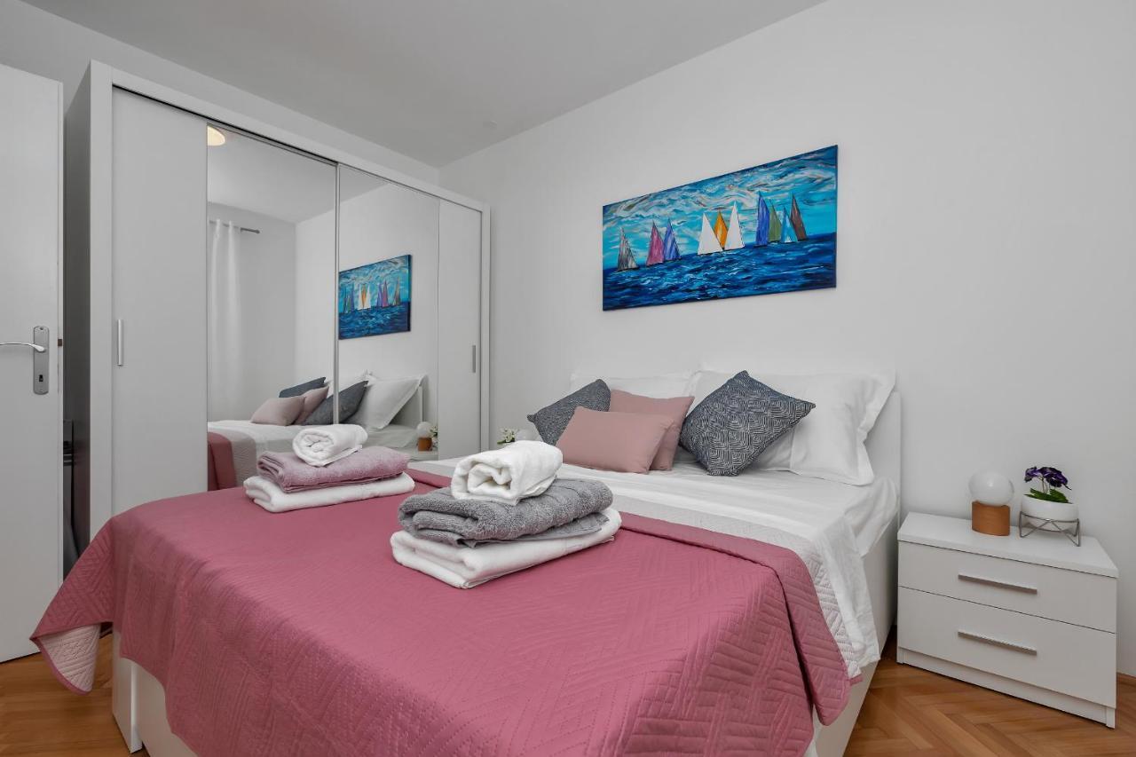 Bruno & Toni Deluxe Apartman Makarska Eksteriør billede